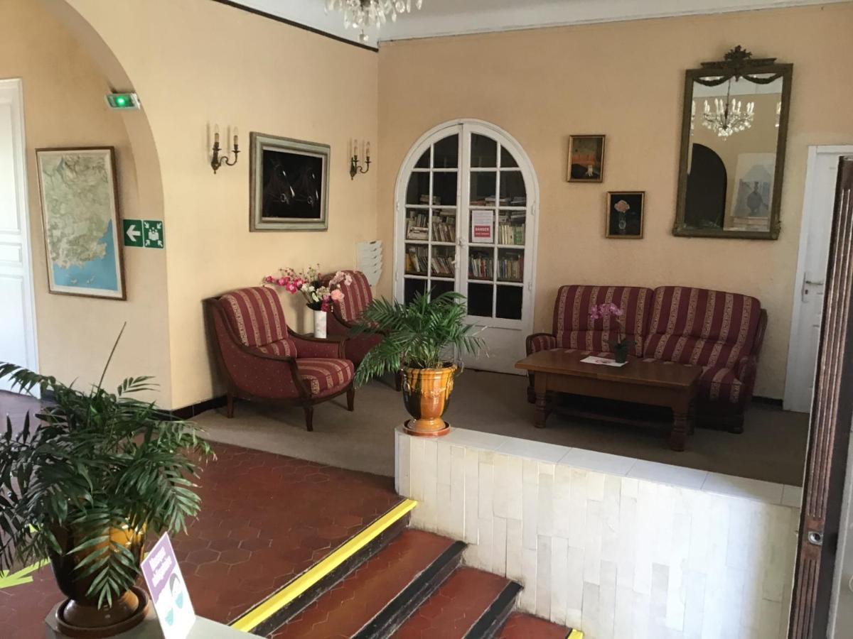 L'Ilot Fleuri Hotel เลอลาวองดูว์ ภายนอก รูปภาพ